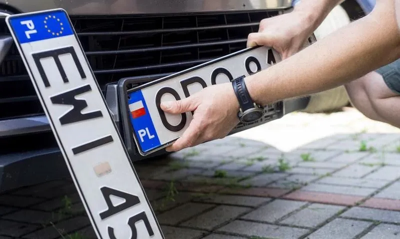 Rejestracja auta w Polsce: dokumenty, koszty i błędy, których unikniesz